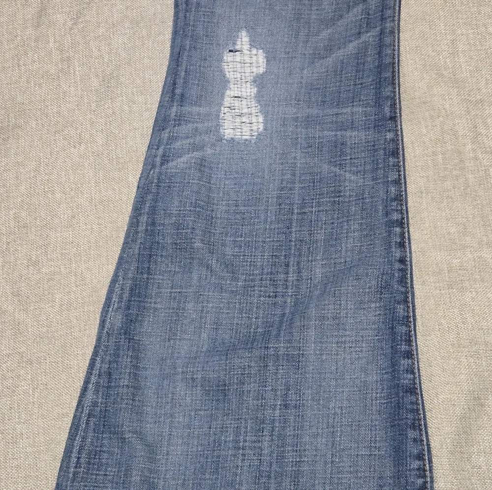 ​Hudson Ferris Flare Jeans Distressed Blue Denim Size 27